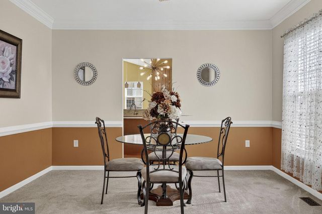 10 WALKER CT, Charles Town, WV 25414