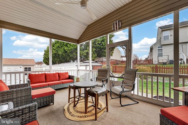 10 WALKER CT, Charles Town, WV 25414