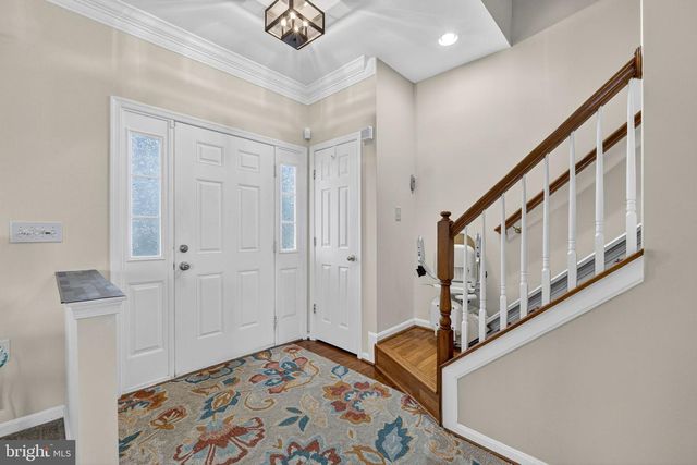 10 WALKER CT, Charles Town, WV 25414