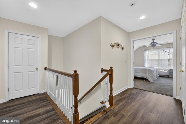 10 WALKER CT, Charles Town, WV 25414