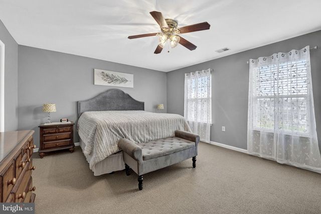 10 WALKER CT, Charles Town, WV 25414