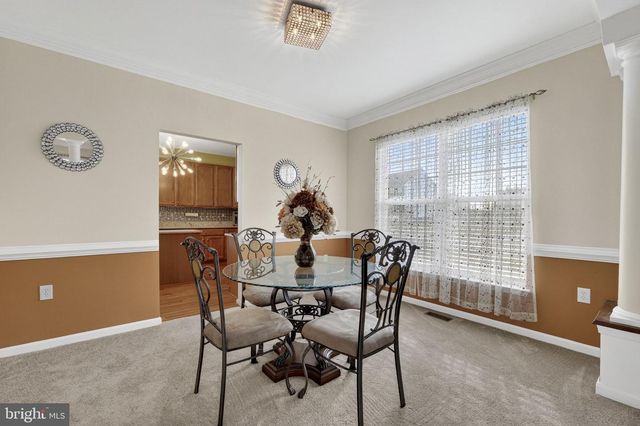 10 WALKER CT, Charles Town, WV 25414