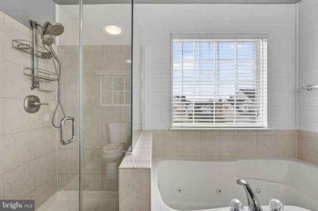 10 WALKER CT, Charles Town, WV 25414