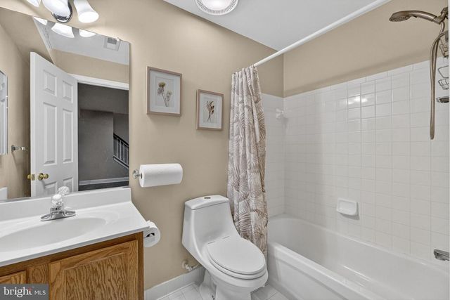 10 WALKER CT, Charles Town, WV 25414