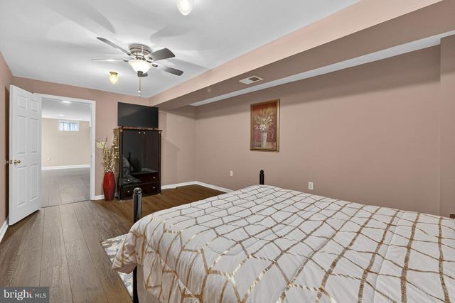 10 WALKER CT, Charles Town, WV 25414