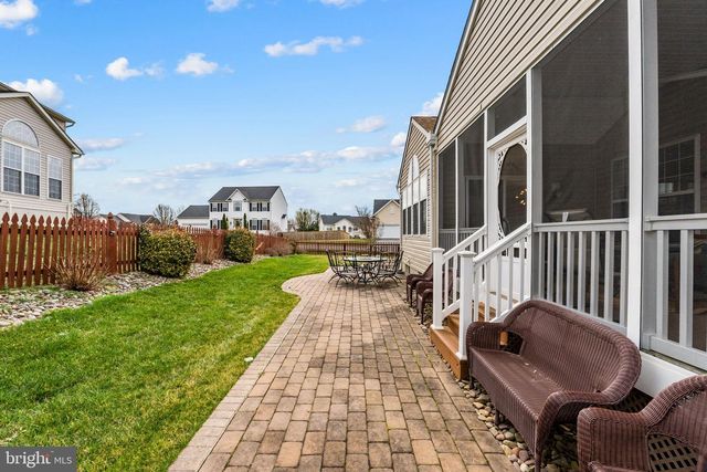 10 WALKER CT, Charles Town, WV 25414