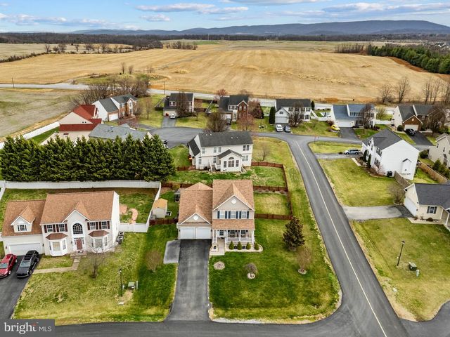 10 WALKER CT, Charles Town, WV 25414