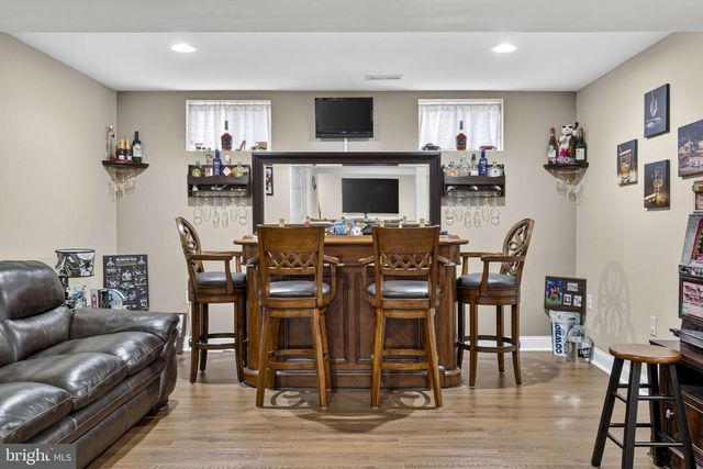 10 WALKER CT, Charles Town, WV 25414