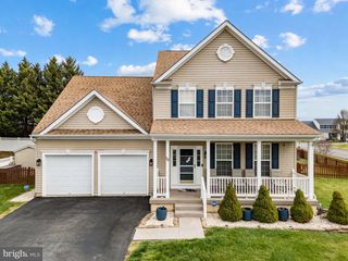 10 WALKER CT, Charles Town, WV 25414