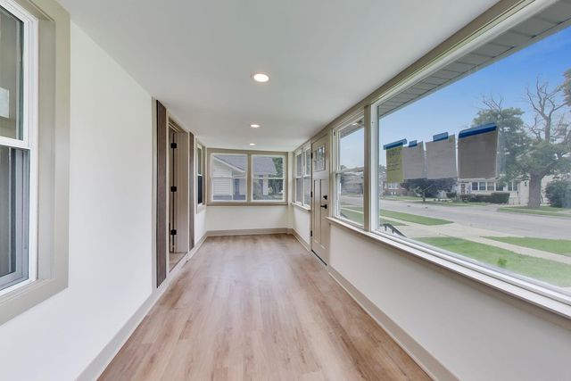1416 S 17th Avenue, Maywood, IL 60153