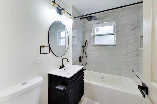 1416 S 17th Avenue, Maywood, IL 60153