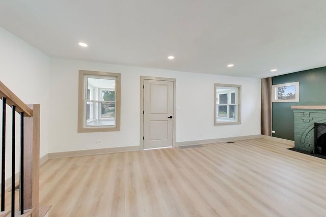 1416 S 17th Avenue, Maywood, IL 60153