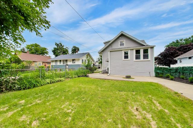 1416 S 17th Avenue, Maywood, IL 60153