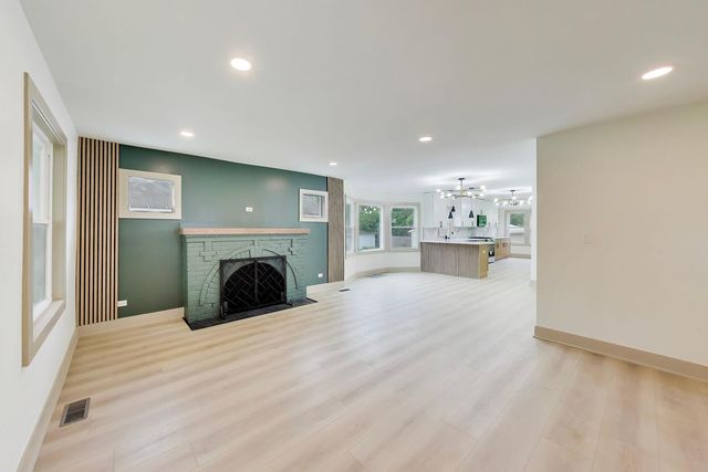 1416 S 17th Avenue, Maywood, IL 60153