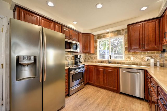 2963 Royal Park Ct, Cameron Park, CA 95682