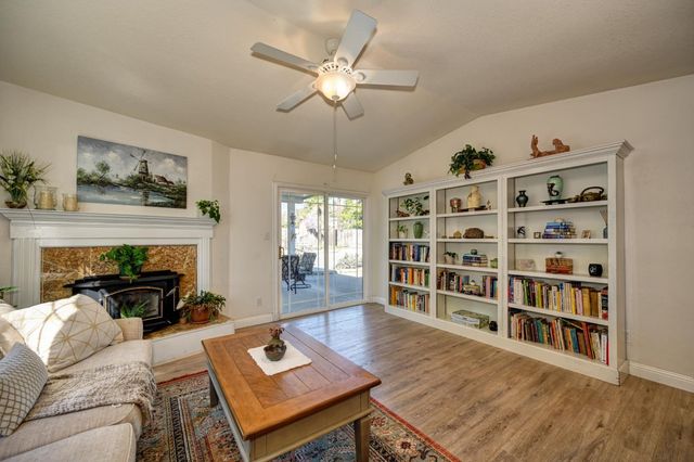 2963 Royal Park Ct, Cameron Park, CA 95682