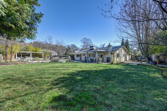 2963 Royal Park Ct, Cameron Park, CA 95682