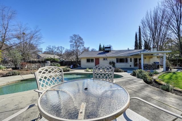 2963 Royal Park Ct, Cameron Park, CA 95682