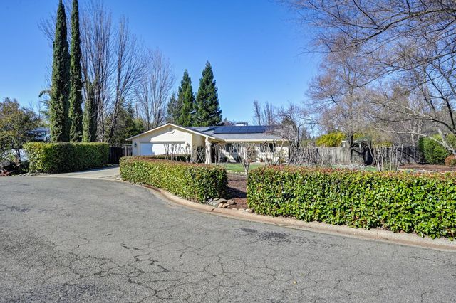 2963 Royal Park Ct, Cameron Park, CA 95682