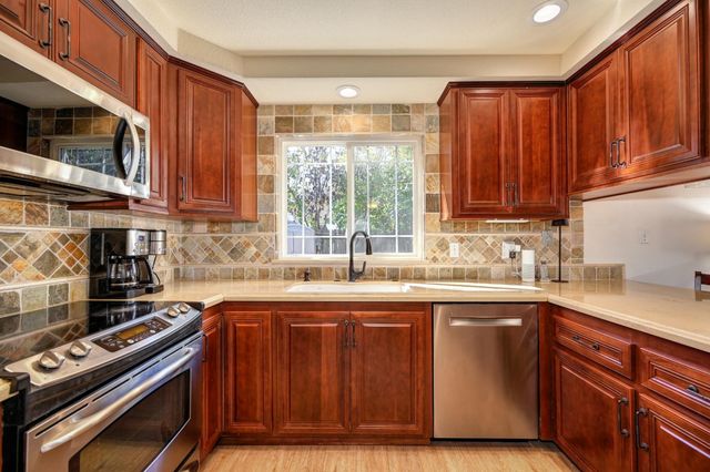 2963 Royal Park Ct, Cameron Park, CA 95682