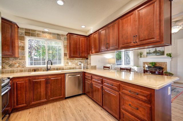 2963 Royal Park Ct, Cameron Park, CA 95682