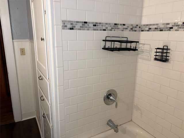 828 W Gandy Street, Denison, TX 75020