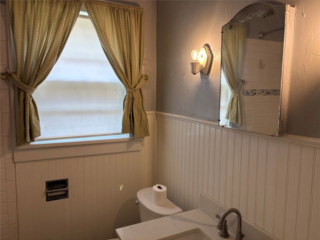 828 W Gandy Street, Denison, TX 75020