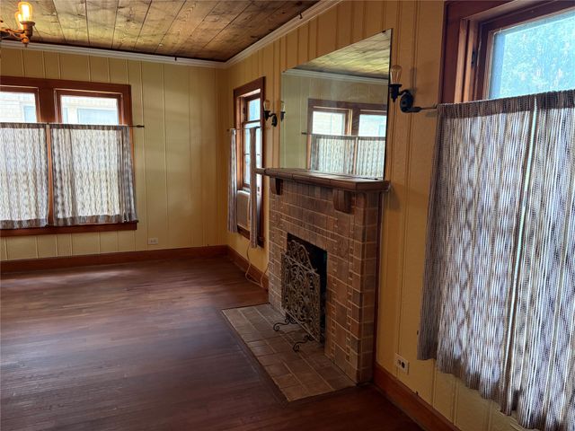 828 W Gandy Street, Denison, TX 75020