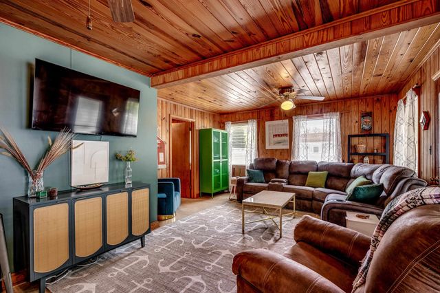 3611 Poinsett St., North Myrtle Beach, SC 29582