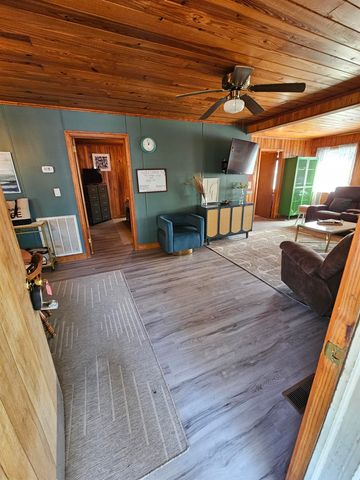 3611 Poinsett St., North Myrtle Beach, SC 29582