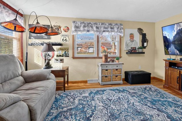 2112 S ONEIDA STREET, Green Bay, WI 54304