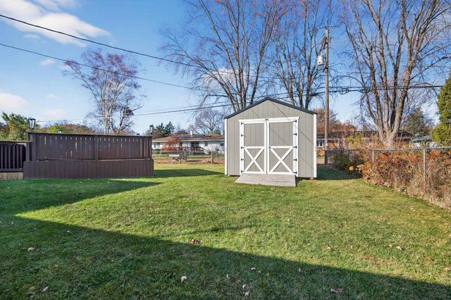 2112 S ONEIDA STREET, Green Bay, WI 54304