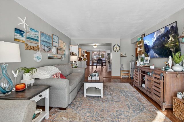 2112 S ONEIDA STREET, Green Bay, WI 54304