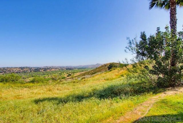 32024 Del Cielo Oeste 19, Bonsall, CA 92003