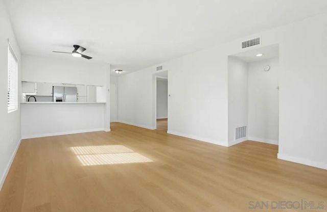 32024 Del Cielo Oeste 19, Bonsall, CA 92003