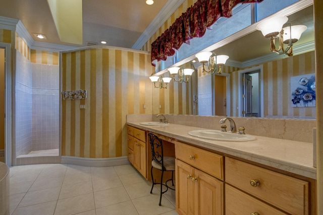 13320 Oakstream Rd, Plymouth, CA 95669