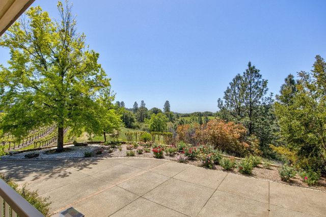 13320 Oakstream Rd, Plymouth, CA 95669