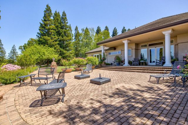 13320 Oakstream Rd, Plymouth, CA 95669