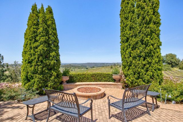 13320 Oakstream Rd, Plymouth, CA 95669