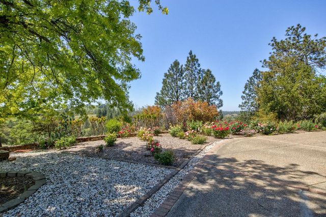 13320 Oakstream Rd, Plymouth, CA 95669