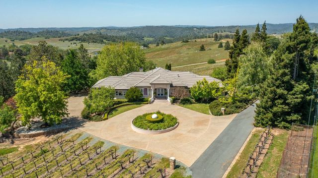 13320 Oakstream Rd, Plymouth, CA 95669