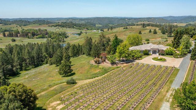 13320 Oakstream Rd, Plymouth, CA 95669