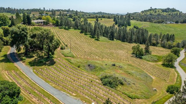 13320 Oakstream Rd, Plymouth, CA 95669