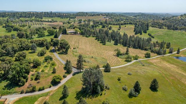 13320 Oakstream Rd, Plymouth, CA 95669