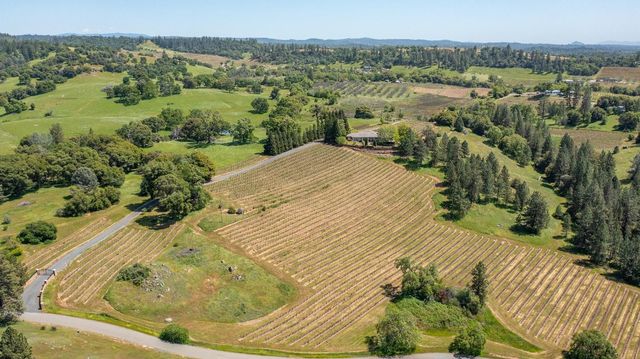 13320 Oakstream Rd, Plymouth, CA 95669