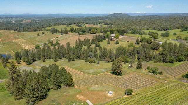 13320 Oakstream Rd, Plymouth, CA 95669