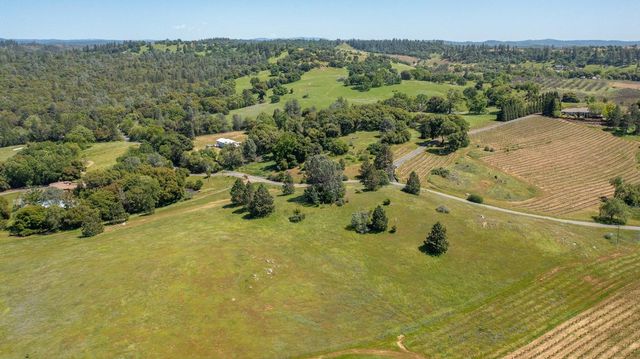 13320 Oakstream Rd, Plymouth, CA 95669