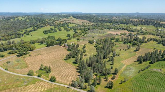 13320 Oakstream Rd, Plymouth, CA 95669