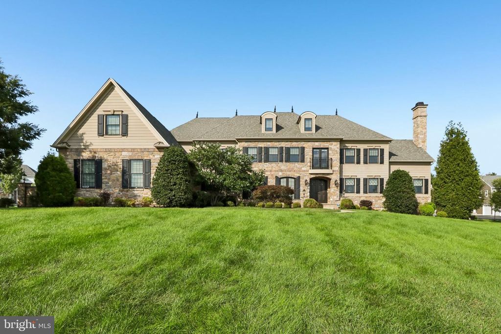 3231 MEADOW LN, COLLEGEVILLE, PA 19426 — exterior