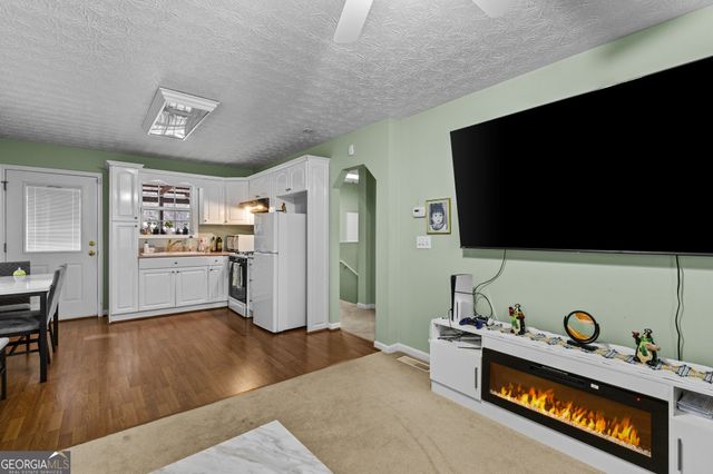 3720 Quail Hollow Trail, Snellville, GA 30039